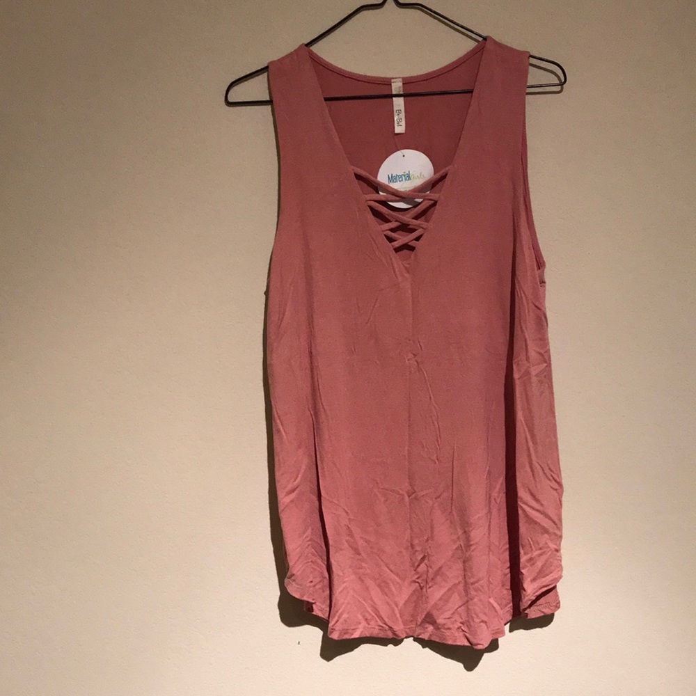 Pink light tank